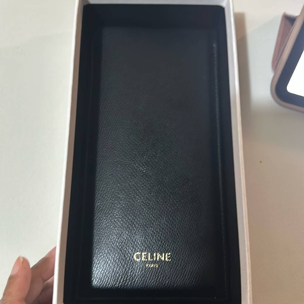 Celine Sunglasses Case 🚫SUNGLASSES NOT INCLUDED 🚫‼️